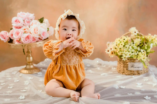 焦作宝宝几个月会转头